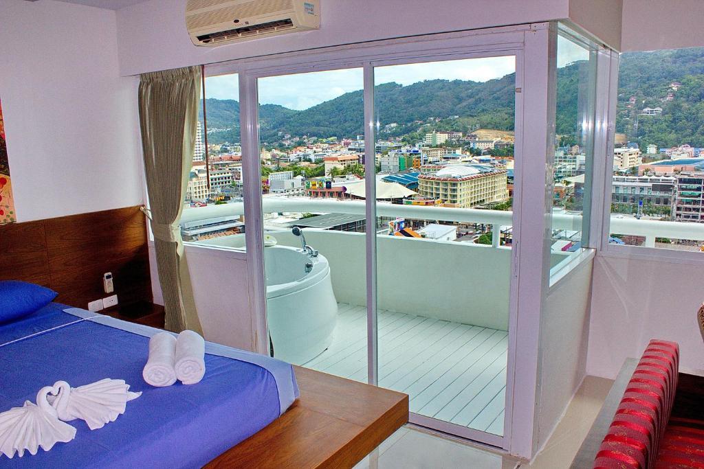 Patong Tower Holiday Rentals Room photo